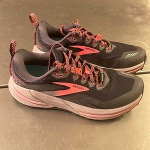 Brooks cascadia 16